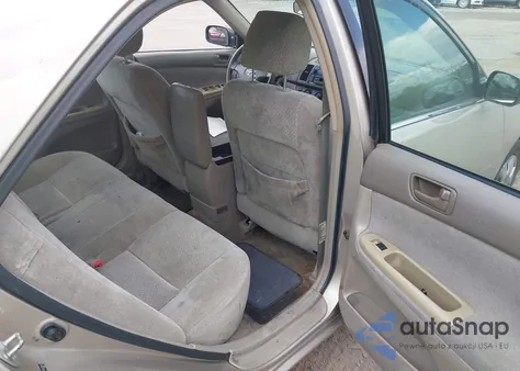 2004 Toyota Camry Le из США, поврежденный, VIN 4T1BE32KX4U933814